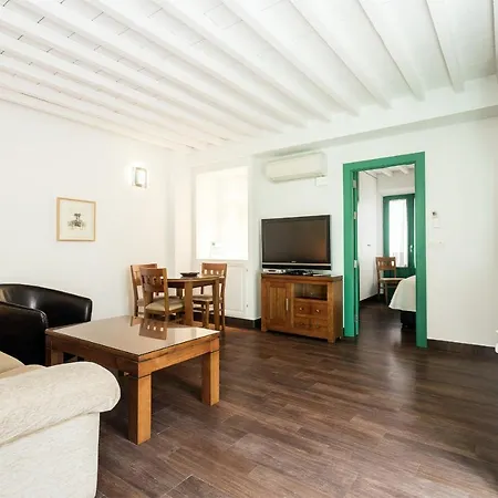 Laurel Apartment Granada
